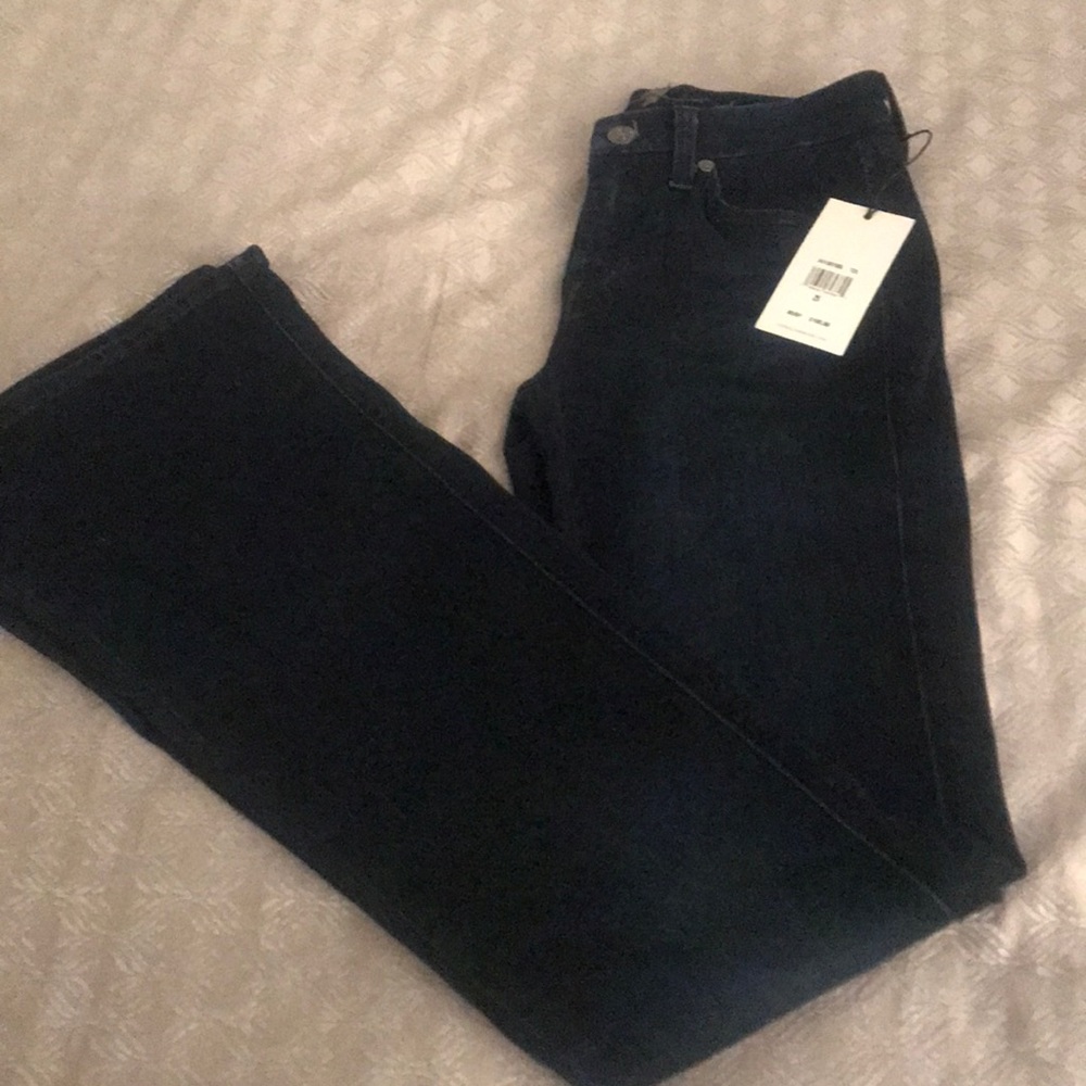 Never worn dark-wash Seven jeans